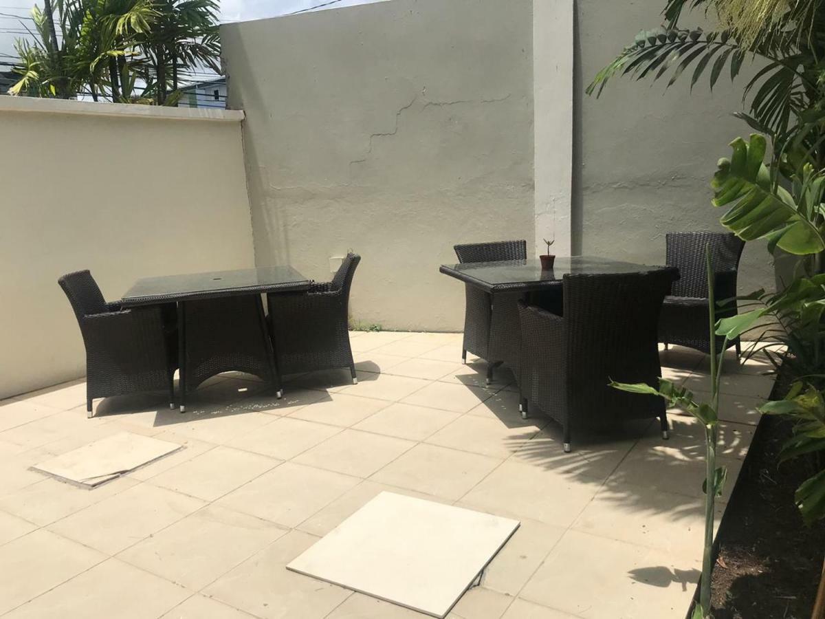 Palms Hotel Trinidad Arouca Exterior photo